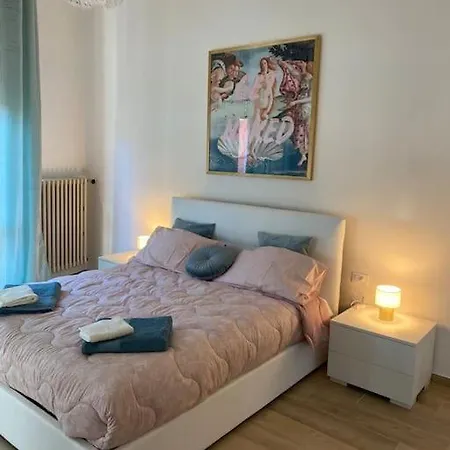 Апартаменты Romantico Centro Storico Con Parcheggio Comodo *