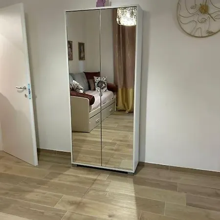 Romantico Centro Storico Con Parcheggio Comodo Реджонель-Эмилия