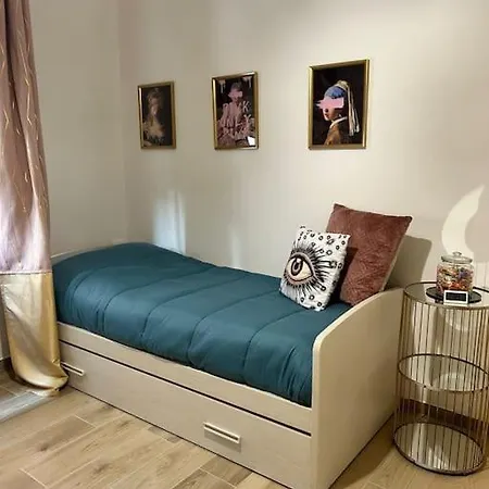 Romantico Centro Storico Con Parcheggio Comodo * Реджонель-Эмилия
