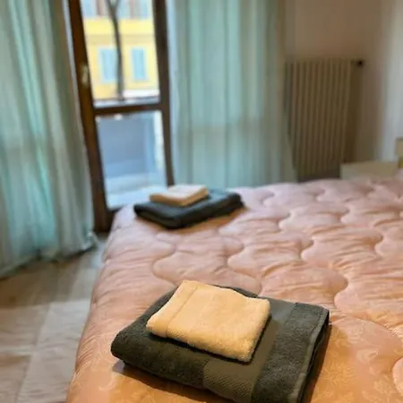 Romantico Centro Storico Con Parcheggio Comodo Апартаменты