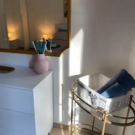 Romantico Centro Storico Con Parcheggio Comodo Апартаменты *